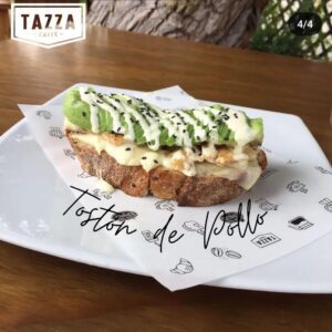 Toston con filete de pollo